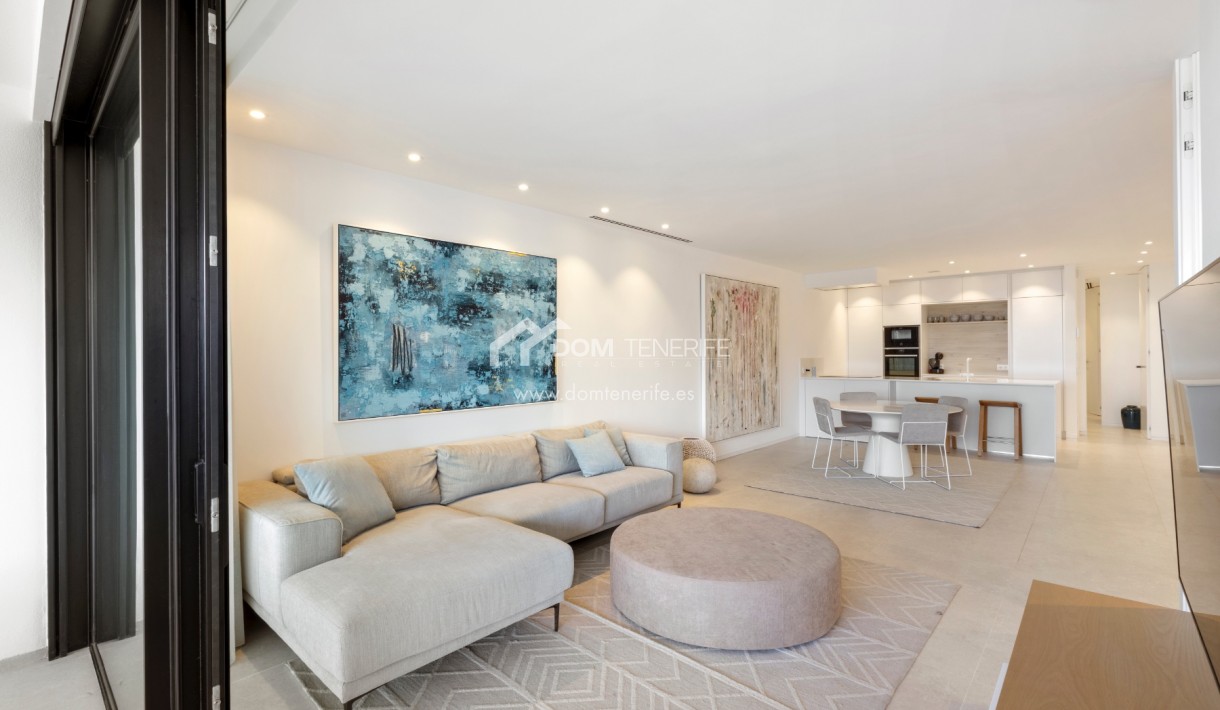 Revente - Plat -
Arona - Palm Mar