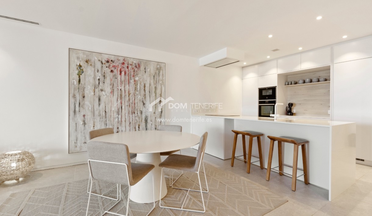 Revente - Plat -
Arona - Palm Mar