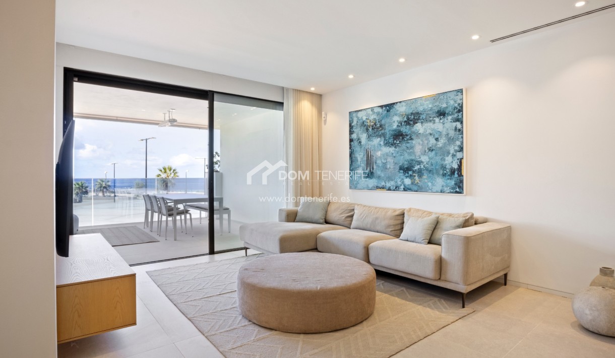 Revente - Plat -
Arona - Palm Mar