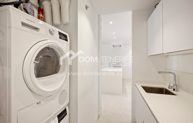 Revente - Plat -
Arona - Palm Mar