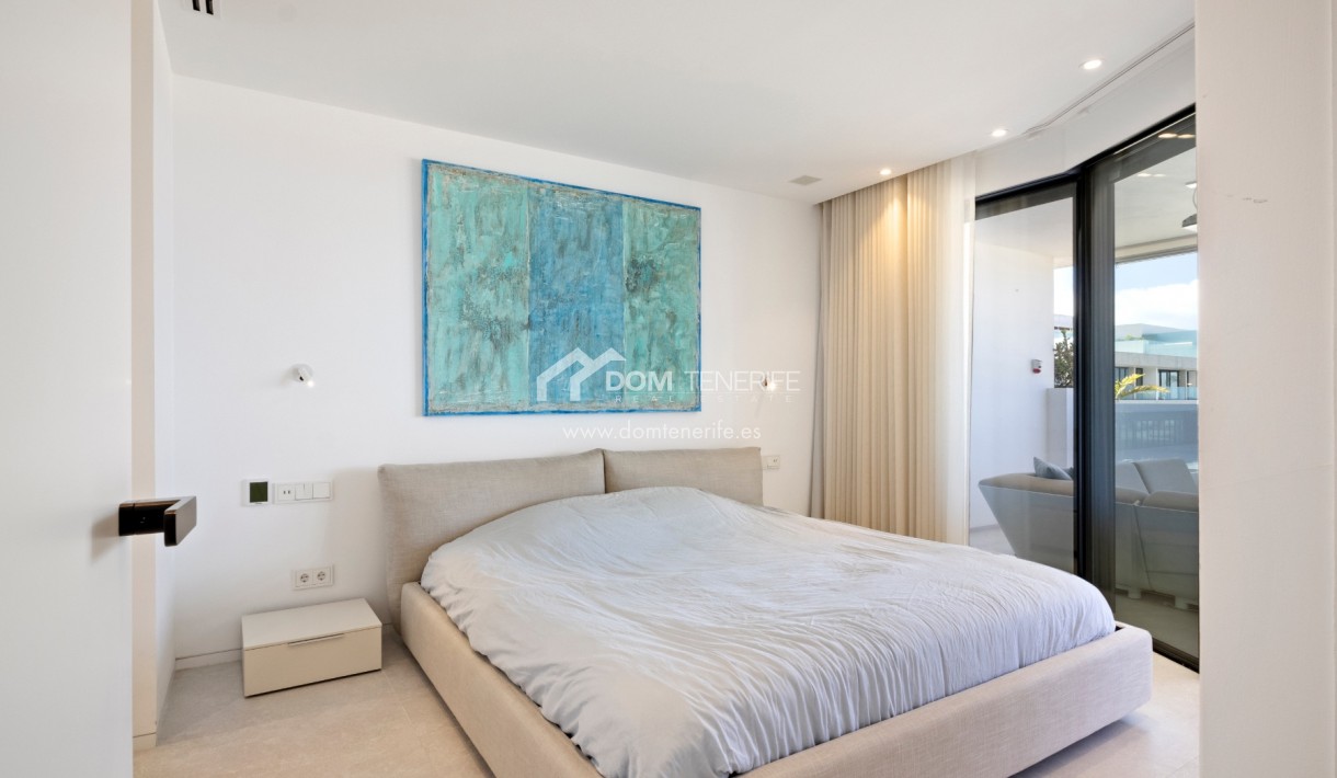 Revente - Plat -
Arona - Palm Mar