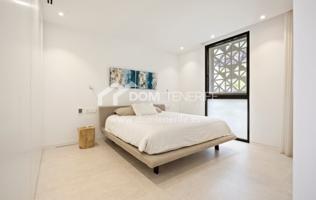 Revente - Plat -
Arona - Palm Mar