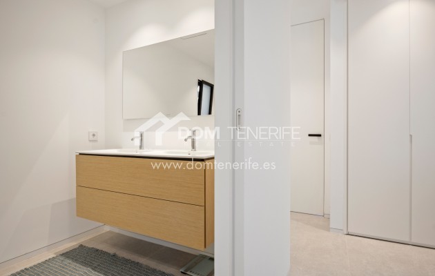 Revente - Plat -
Arona - Palm Mar