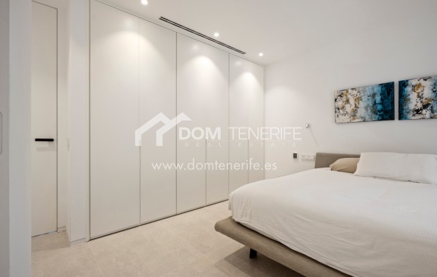 Revente - Plat -
Arona - Palm Mar