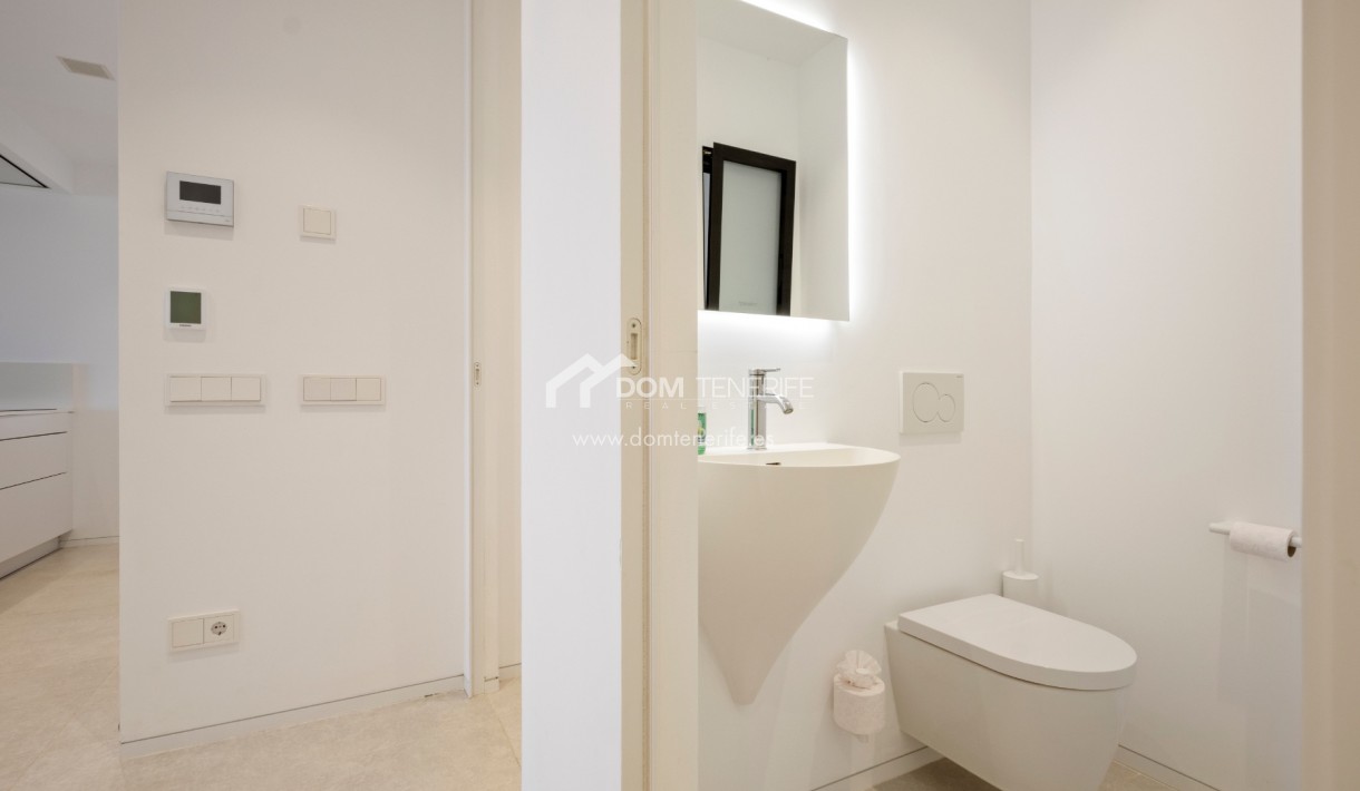 Revente - Plat -
Arona - Palm Mar