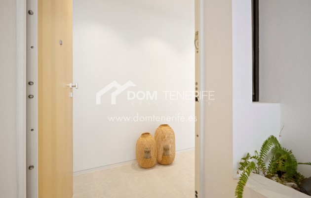 Revente - Plat -
Arona - Palm Mar