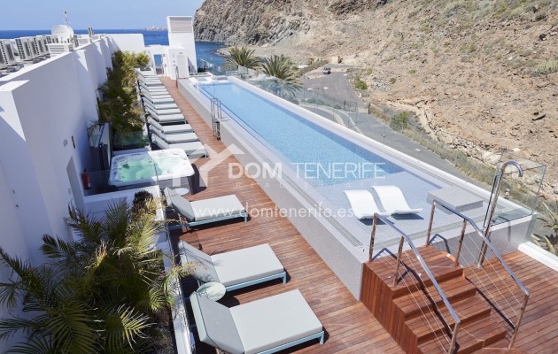 Revente - Plat -
Arona - Palm Mar