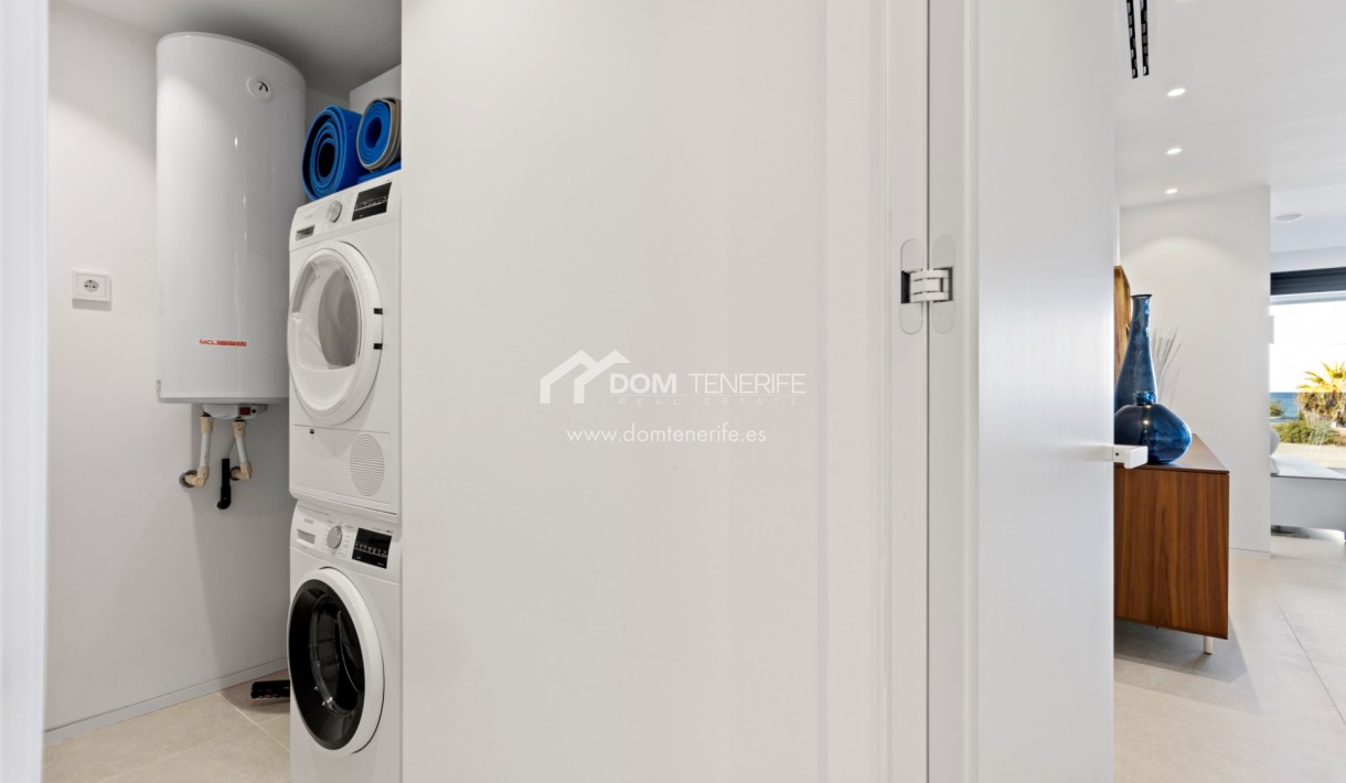 Revente - Plat -
Arona - Palm Mar