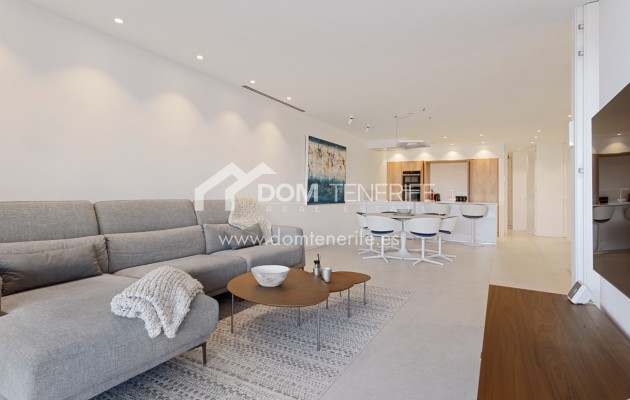 Revente - Plat -
Arona - Palm Mar