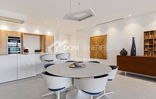 Revente - Plat -
Arona - Palm Mar