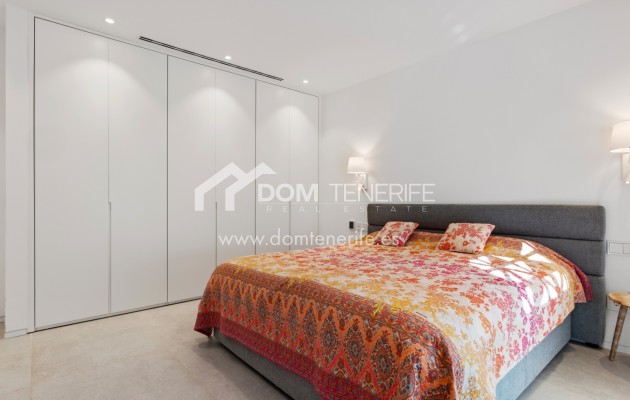 Revente - Plat -
Arona - Palm Mar