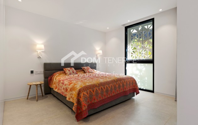 Revente - Plat -
Arona - Palm Mar