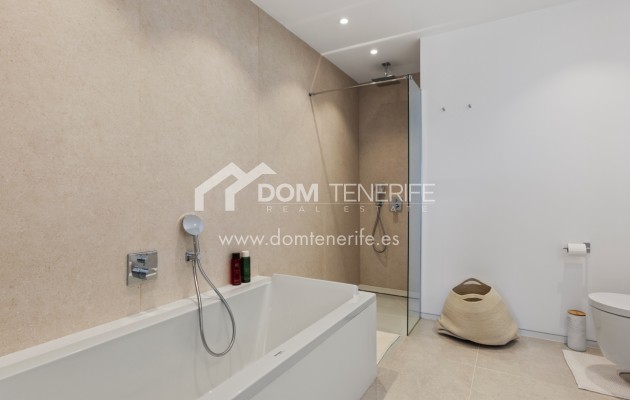 Revente - Plat -
Arona - Palm Mar