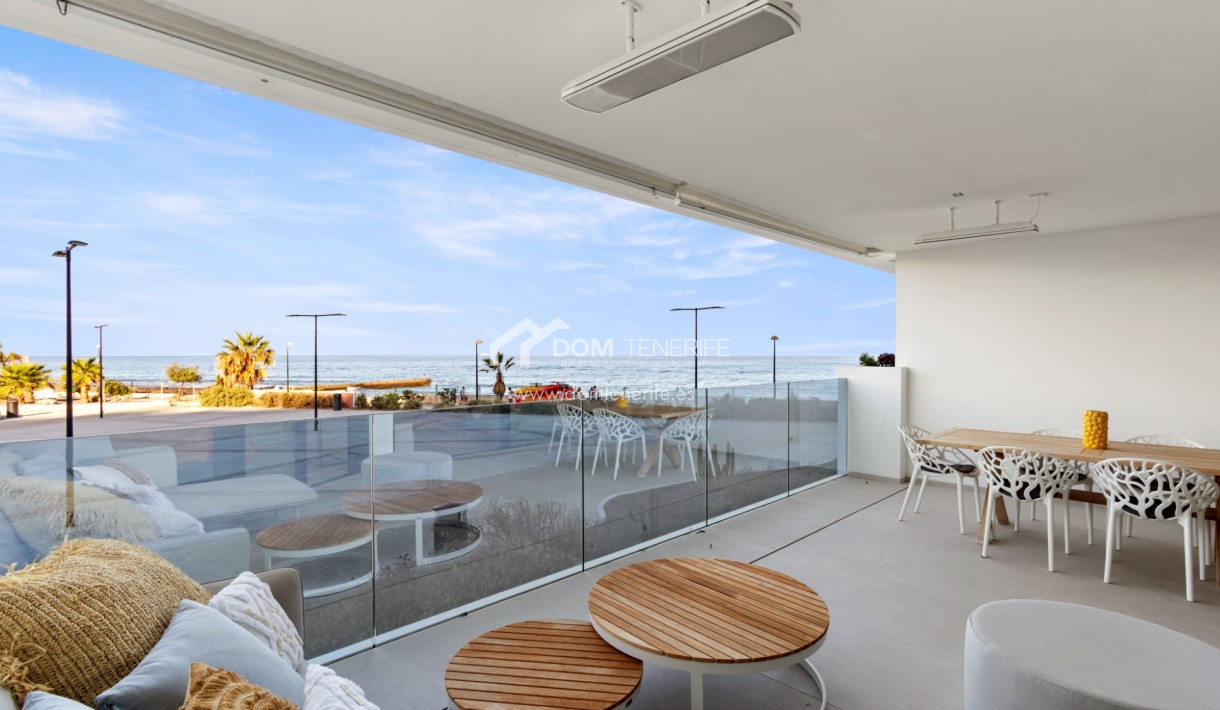 Revente - Plat -
Arona - Palm Mar