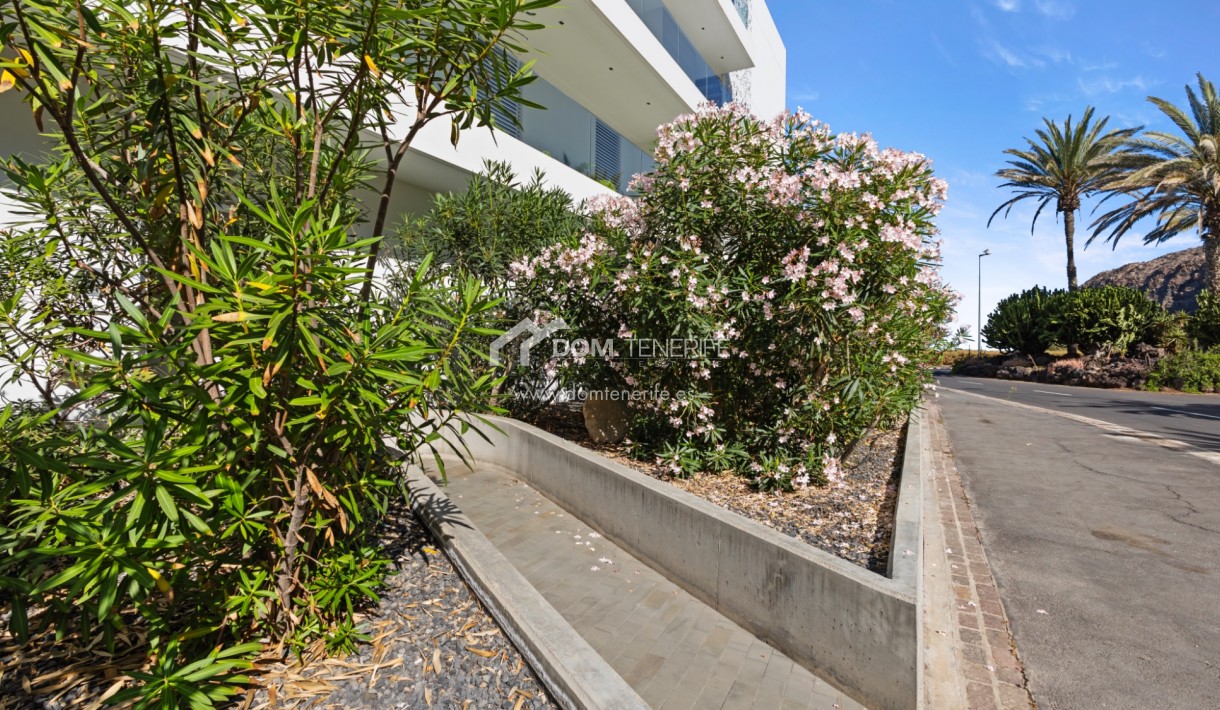 Revente - Plat -
Arona - Palm Mar