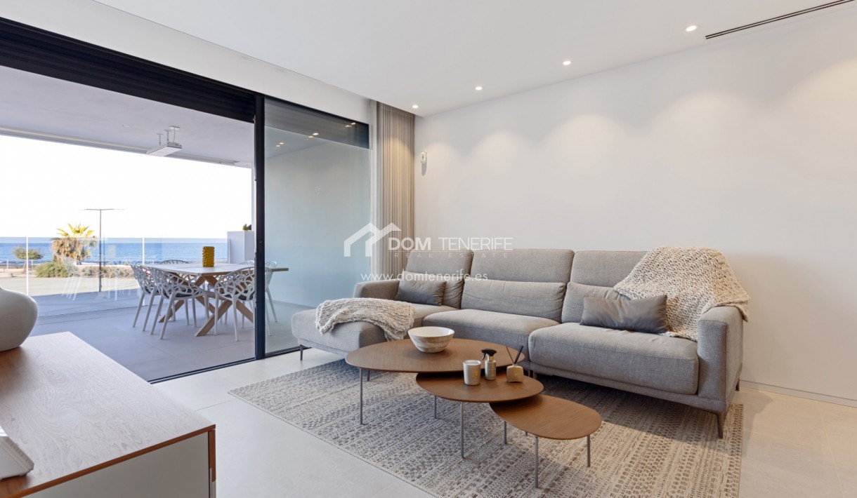 Revente - Plat -
Arona - Palm Mar