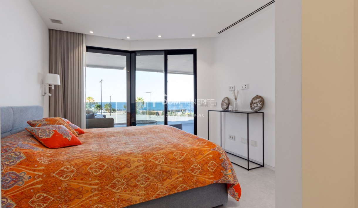 Revente - Plat -
Arona - Palm Mar