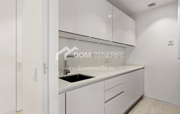 Revente - Plat -
Arona - Palm Mar