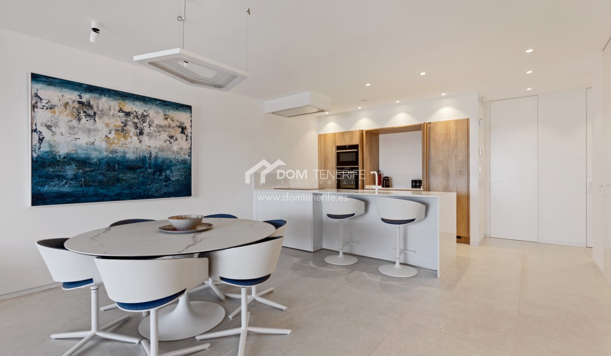 Revente - Plat -
Arona - Palm Mar