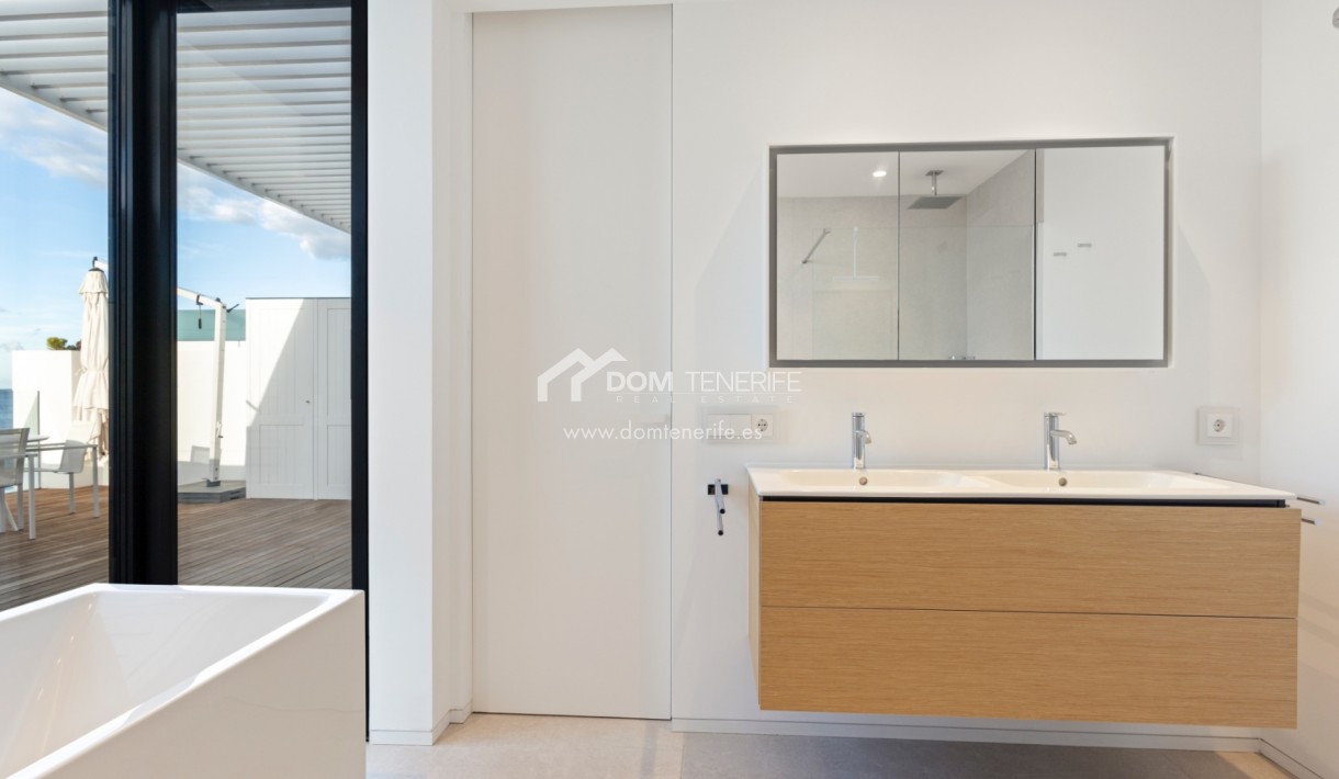 Revente - Plat -
Arona - Palm Mar