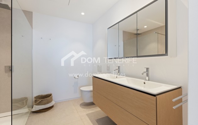 Revente - Plat -
Arona - Palm Mar