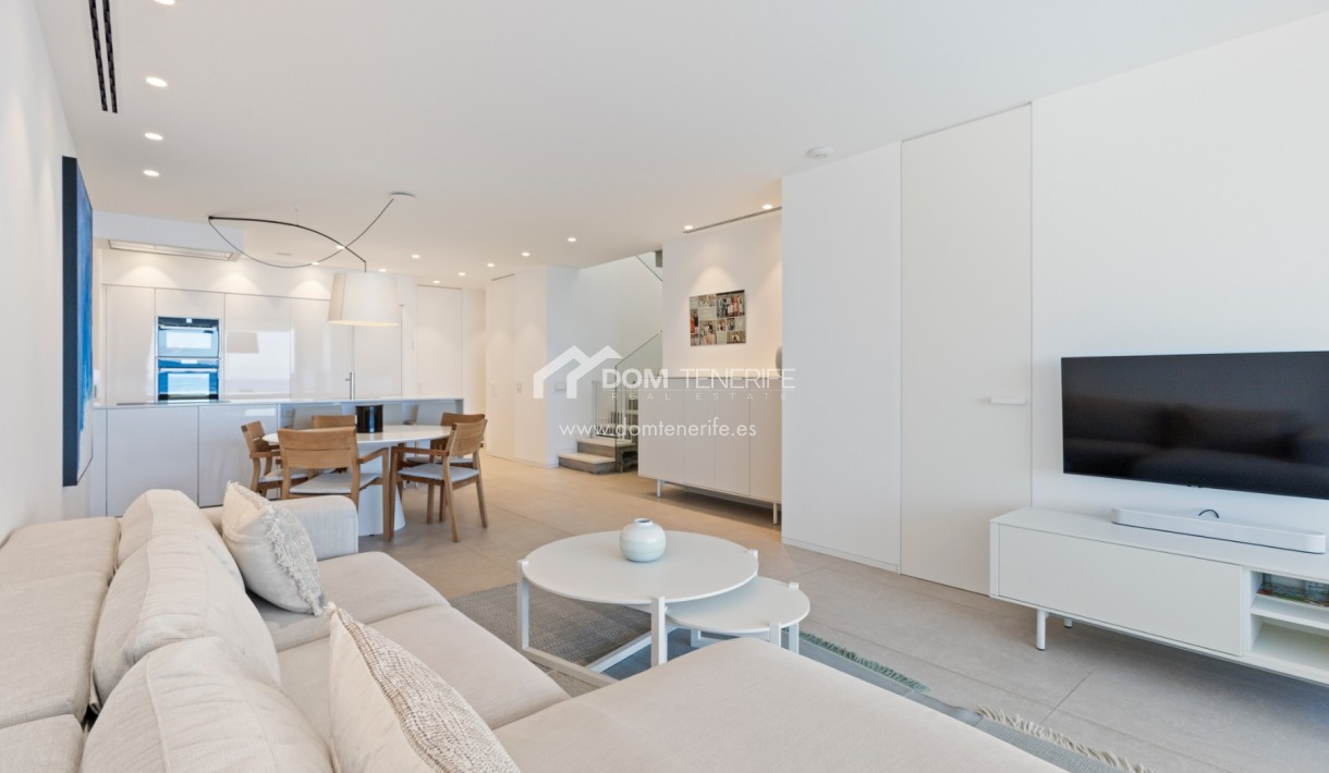 Revente - Plat -
Arona - Palm Mar