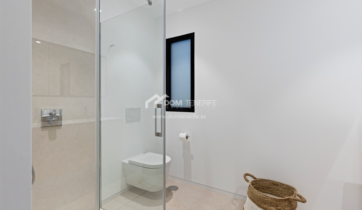 Revente - Plat -
Arona - Palm Mar