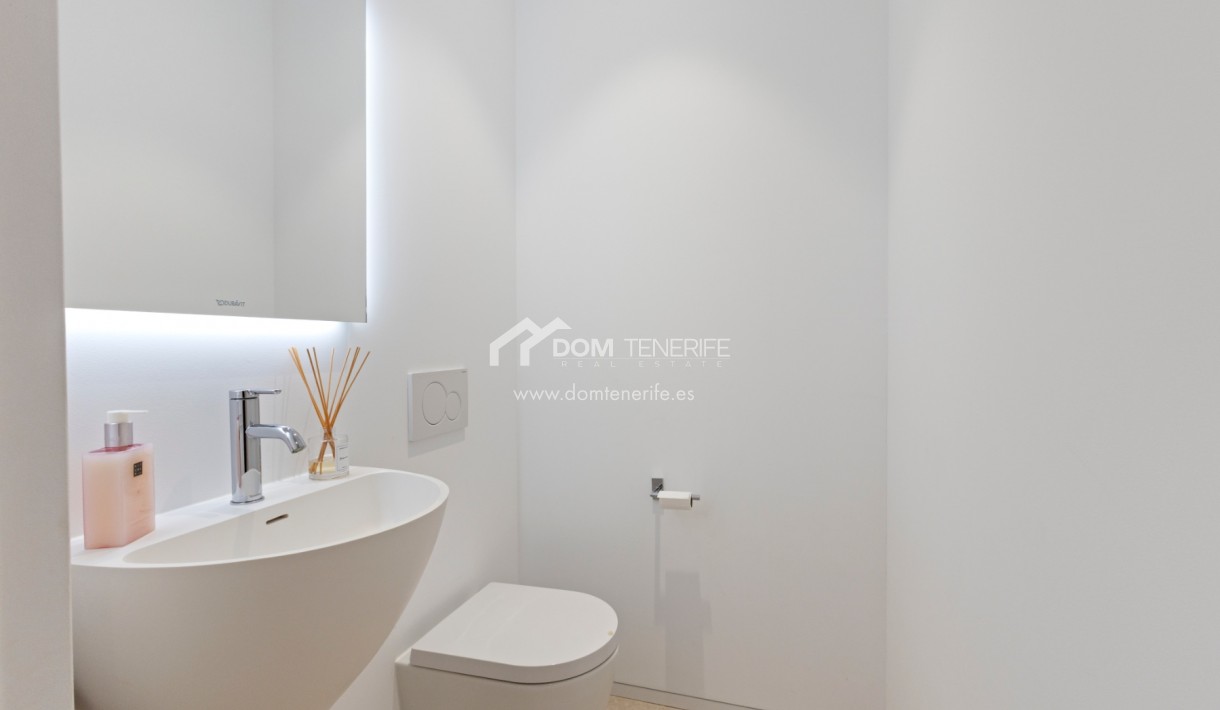 Revente - Plat -
Arona - Palm Mar