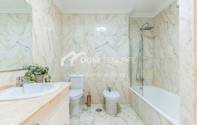 Wiederverkauf - Wohnung -
Santiago del Teide - Los Gigantes