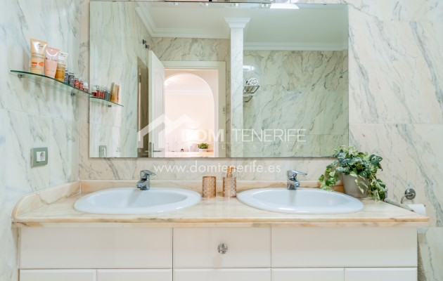 Wiederverkauf - Wohnung -
Santiago del Teide - Los Gigantes