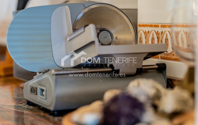 Wiederverkauf - Wohnung -
Santiago del Teide - Los Gigantes