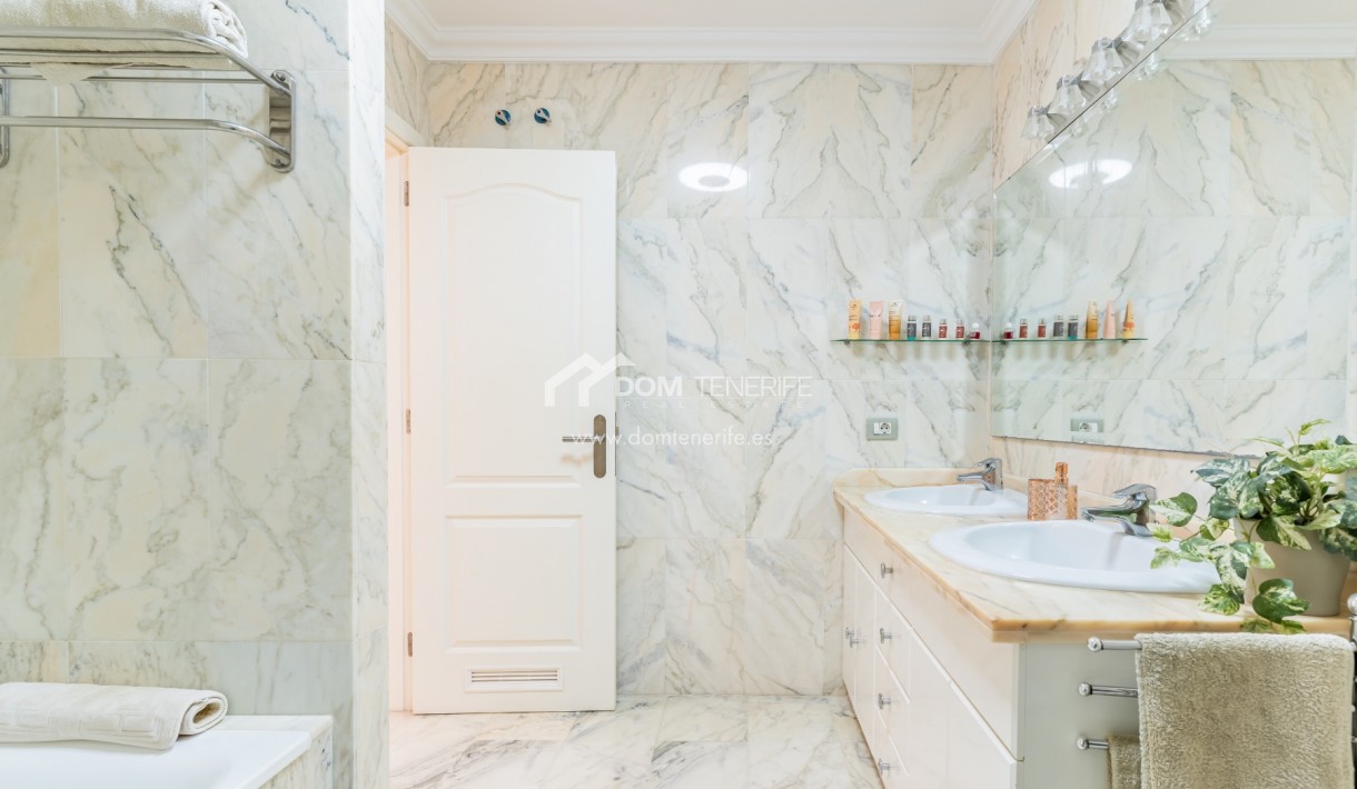 Alquiler a largo plazo - Apartamento -
Santiago del Teide - Los Gigantes