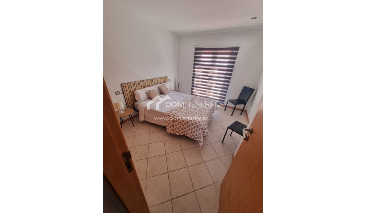 Wiederverkauf - Stadthaus -
Adeje - Playa Paraiso