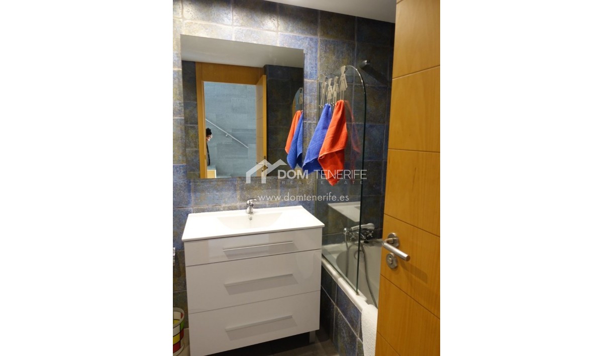 Wiederverkauf - Stadthaus -
Adeje - Playa Paraiso