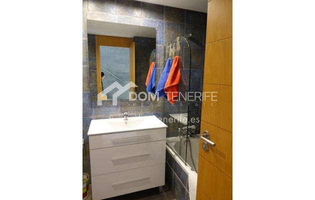 Wiederverkauf - Stadthaus -
Adeje - Playa Paraiso