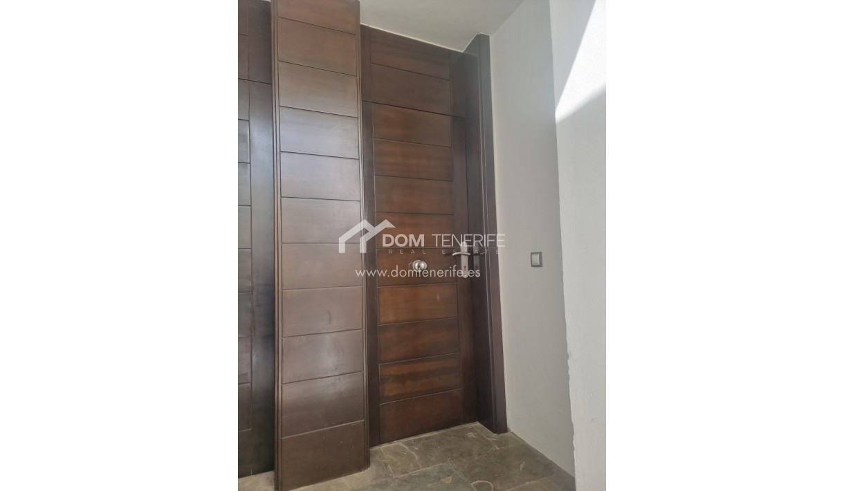 Wiederverkauf - Stadthaus -
Adeje - Playa Paraiso
