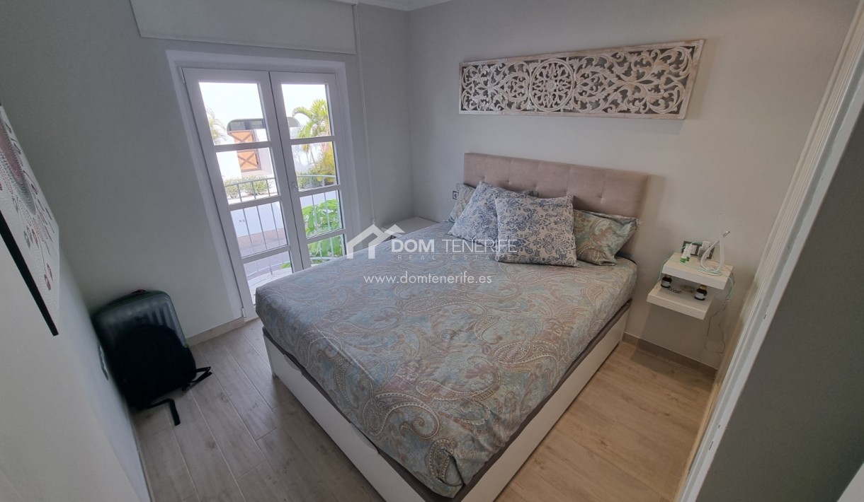 Wiederverkauf - Stadthaus -
Adeje - Playa Paraiso