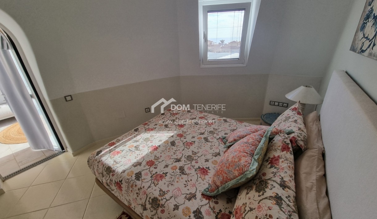 Wiederverkauf - Stadthaus -
Adeje - Playa Paraiso