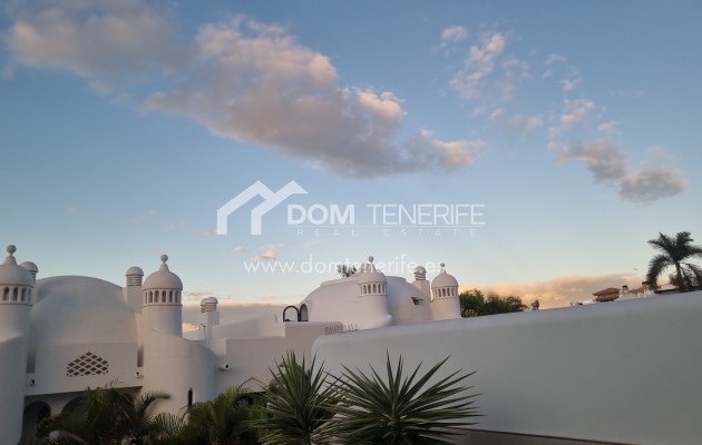 Wiederverkauf - Stadthaus -
Adeje - Playa Paraiso