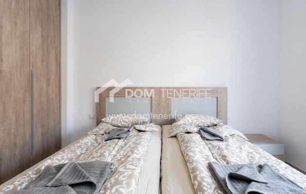 Продажа - Таунхаус -
Адехе - Эль Мадроняль