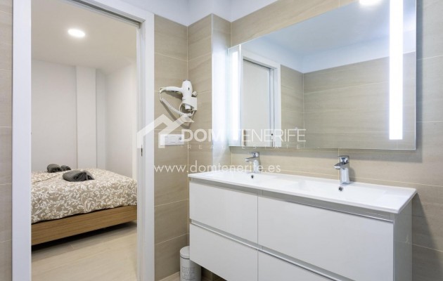 Продажа - Таунхаус -
Адехе - Эль Мадроняль