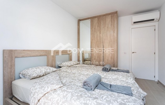 Продажа - Таунхаус -
Адехе - Эль Мадроняль