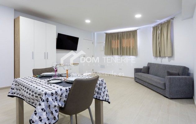 Продажа - Таунхаус -
Адехе - Эль Мадроняль