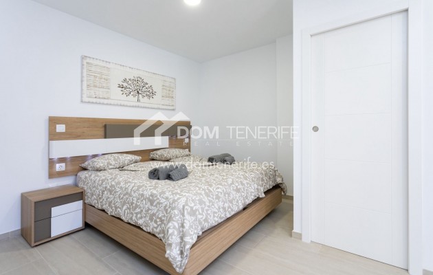 Продажа - Таунхаус -
Адехе - Эль Мадроняль