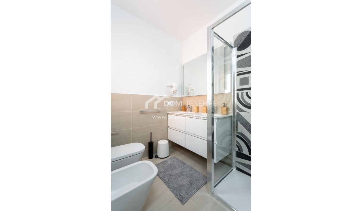 Продажа - Таунхаус -
Адехе - Эль Мадроняль