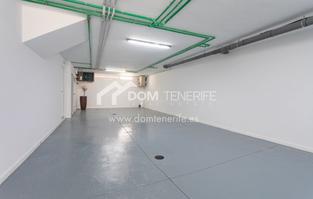 Продажа - Таунхаус -
Адехе - Эль Мадроняль