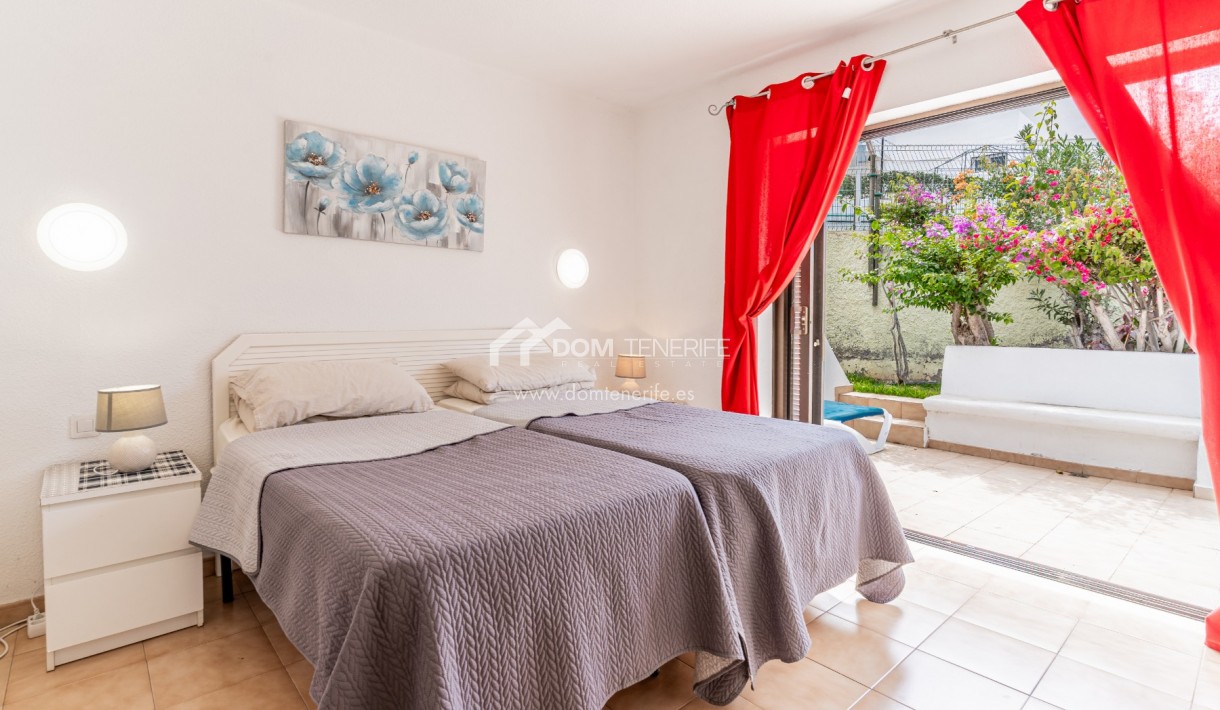 Venta - Chalet pareado -
Adeje - San Eugenio Bajo