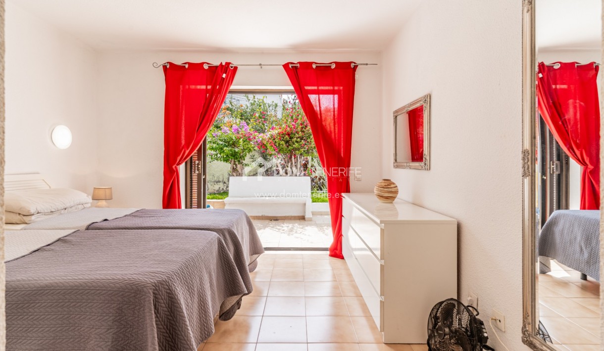 Venta - Chalet pareado -
Adeje - San Eugenio Bajo