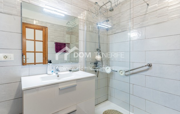 Venta - Chalet pareado -
Adeje - San Eugenio Bajo