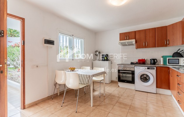 Venta - Chalet pareado -
Adeje - San Eugenio Bajo